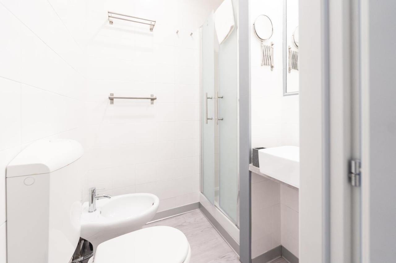 White Gioberti Guesthouse Rome Exterior photo